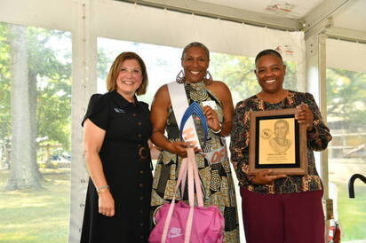 Wendy Hoke, Tamra Stokes '84 and Reaver Nelson '84